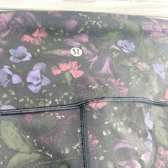 Lululemon Wunder Under Crop Hi-Rise Frozen Flourish Multi size 4 - Picture 8 of 13